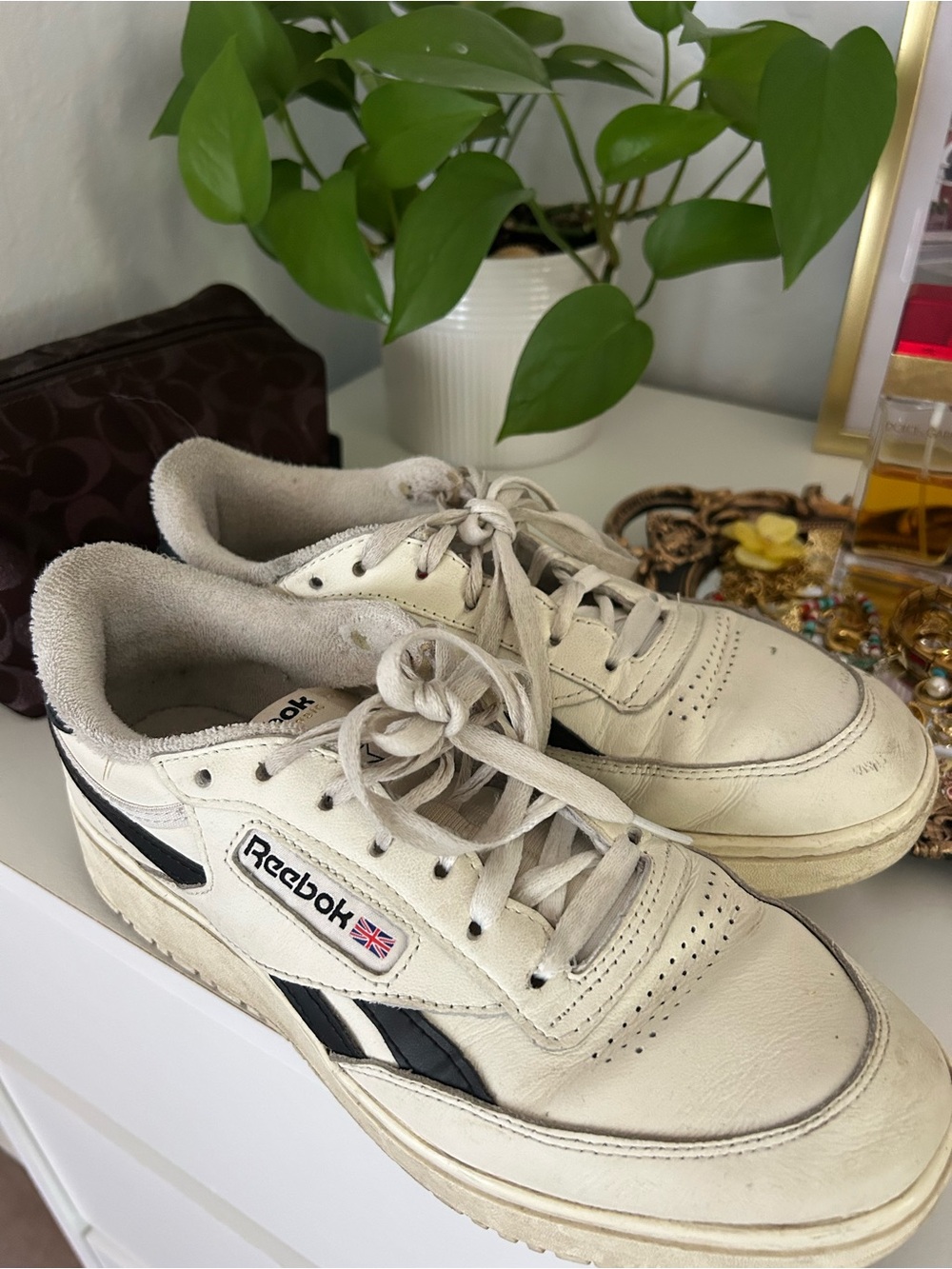 Reebok Off-White Leather Low-Top Sneakers with Black Detail